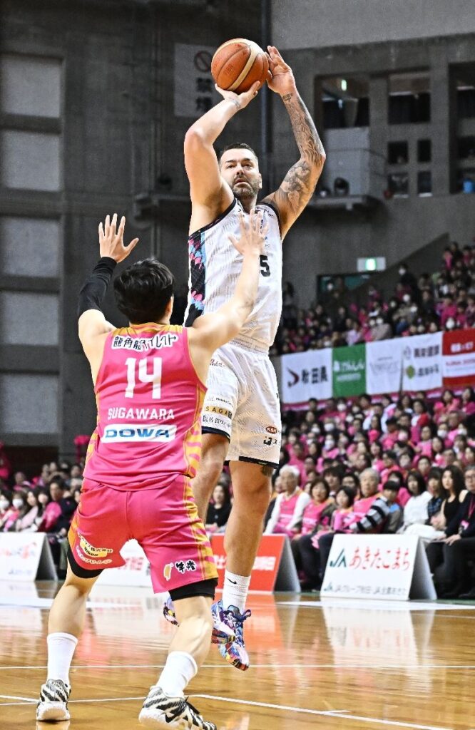 ＜佐賀バルーナーズ＞今シーズン西地区6位、来季に光　B1参戦3年目、初の勝ち越し「一丸で戦えた」　秋田との最終戦87-70で制す バスケットボール男子・Bリーグ1部 | スポーツ | 佐賀県のニュース