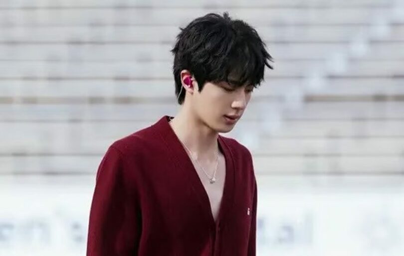 (c)STARNEWS