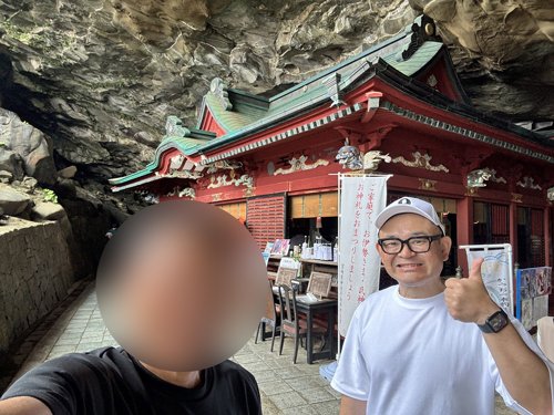 陸上自衛隊の西部方面総監部で防衛部長の重責を務められる山崎潤閣下。鵜戸神社にて