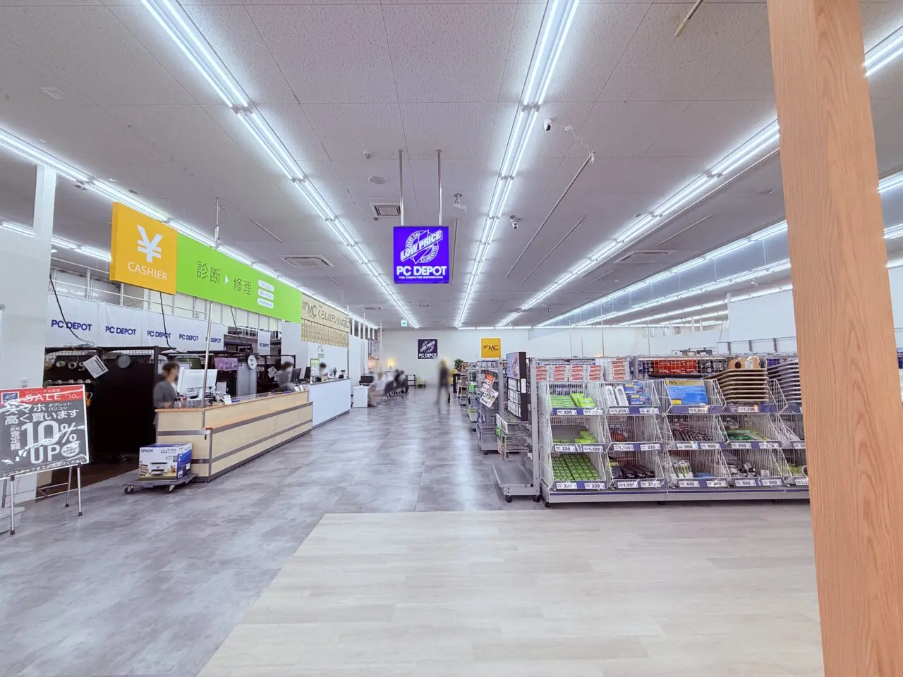 2026年4月17日にリニューアルオープンした「カメラのキタムラ 高知・土佐道路店」の店内の様子