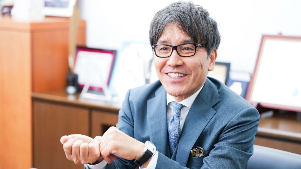 「非正規社員」ってなんだよ！高卒バイトから会長まで上り詰めた吉野家HDトップがおぼえた“強烈な違和感”…人を「労働区分」で縛る社会の深刻なバイアス