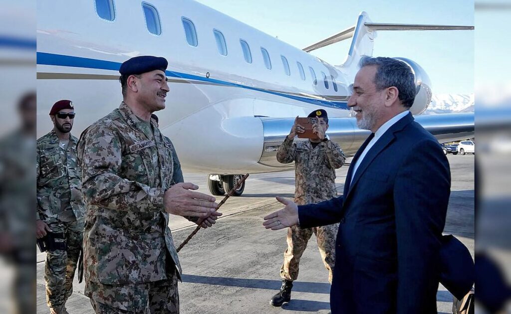 パキスタン、米国の攻撃から守るためイランのジェット機をヌルカーン空軍基地に駐留させる：報告書