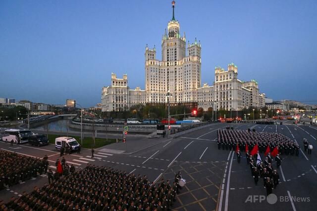 ロシア、キーウの各国外交官に退避勧告 戦勝記念行事妨害には「報復」