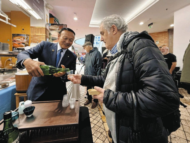 イタリア、スペイン視察報告 富山市長「海外展開に可能性」 ガラス美術館で知見 食や観光 協力確認書