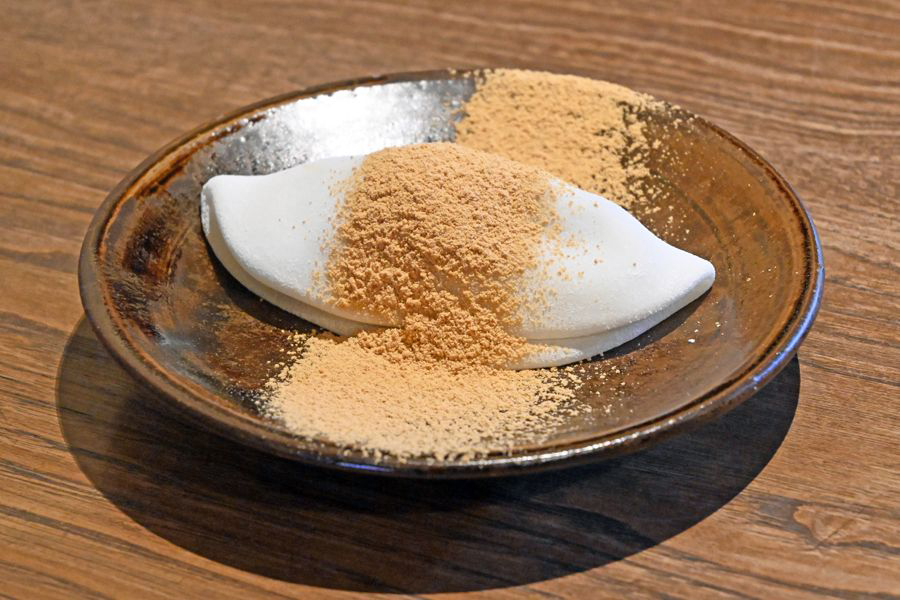 もち米を美味しくいただける完成度の高い麦代餅