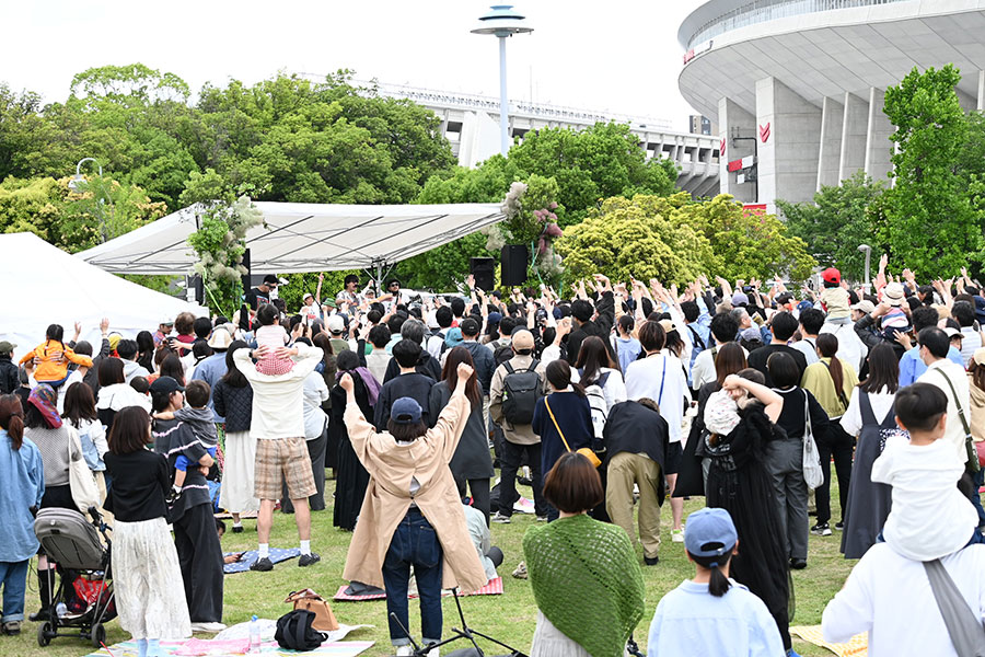 【入場無料】大阪・巨大公園で「音楽祭」が今年も！グルメ・雑貨も30軒以上が集結 | Lmaga.jp