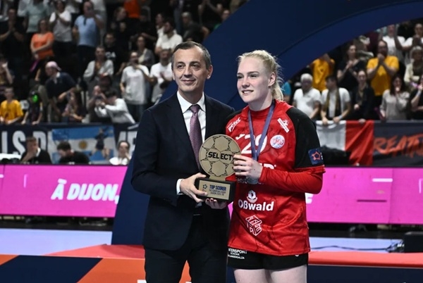 写真2025/26 EHFヨーロッパ女子ハンドボールヨーロピアンリーグ得点王に輝いたテューリンガーのヨハンナ&middot;ライヘルト、写真出典=ヨーロッパハンドボール連盟