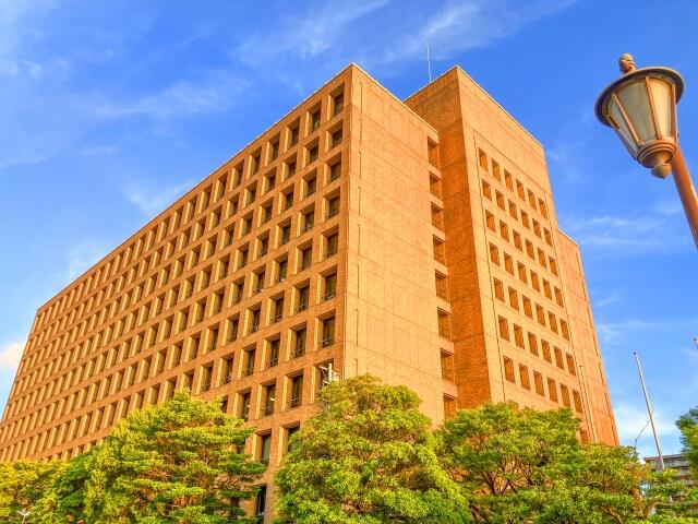 契約書なしで草刈りを業務委託、徳島県職員が約1400万円を自腹→懲戒免職　県は返済「難しいと思う」、一体なぜ？: J-CAST ニュース