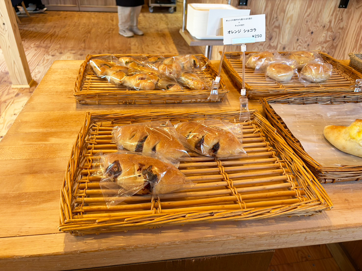 ノイエスのパン