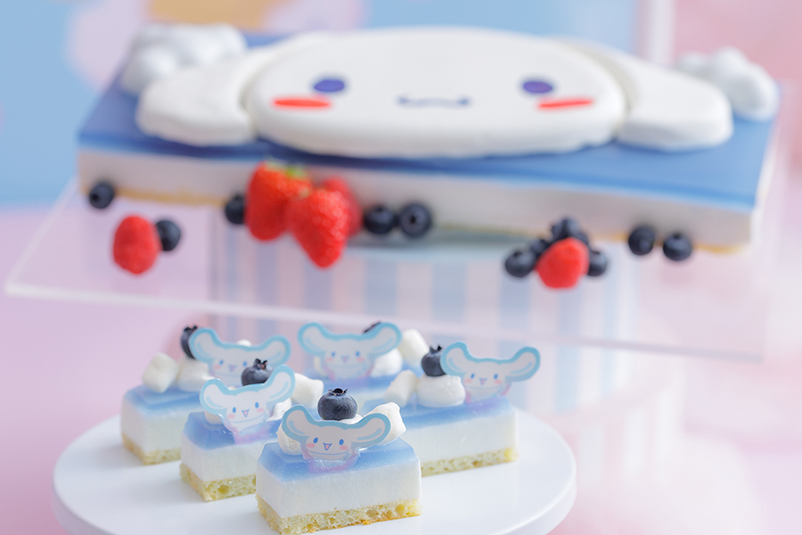 ”シナモロール“の青空ムースケーキ