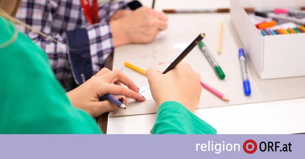 国内: ウィーンの義務教育学校の生徒の 38.5% がイスラム教徒
