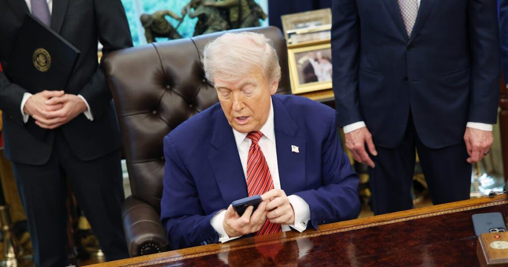 判事がトランプ大統領の記録破棄を阻止する緊急命令を認めた