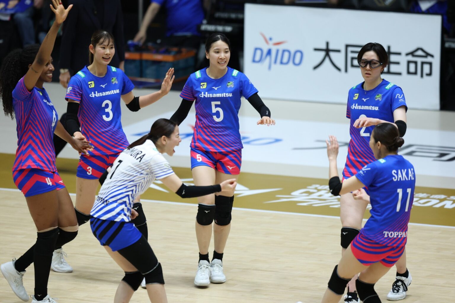 SVリーグ女子 SAGA久光が大阪MVに連勝しSVリーグ初制覇 | 月バレ.com【月刊バレーボール】
