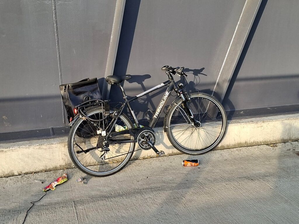 自転車を紛失したのは誰ですか?