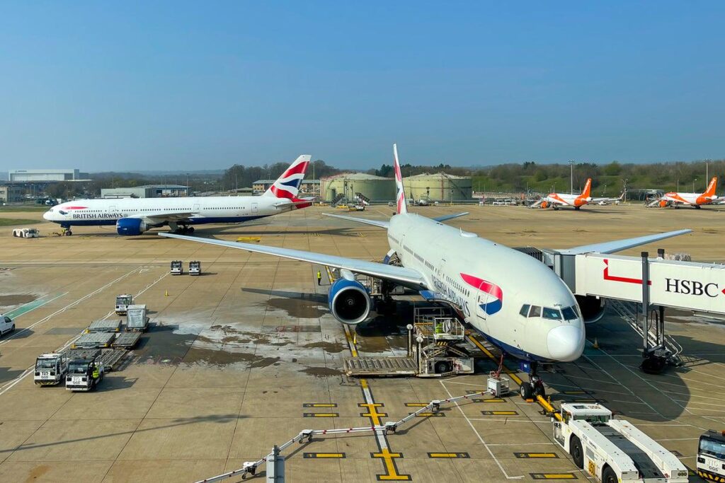 BA、トゥレット症候群の子供が「爆弾」と叫んだため飛行機への搭乗を拒否