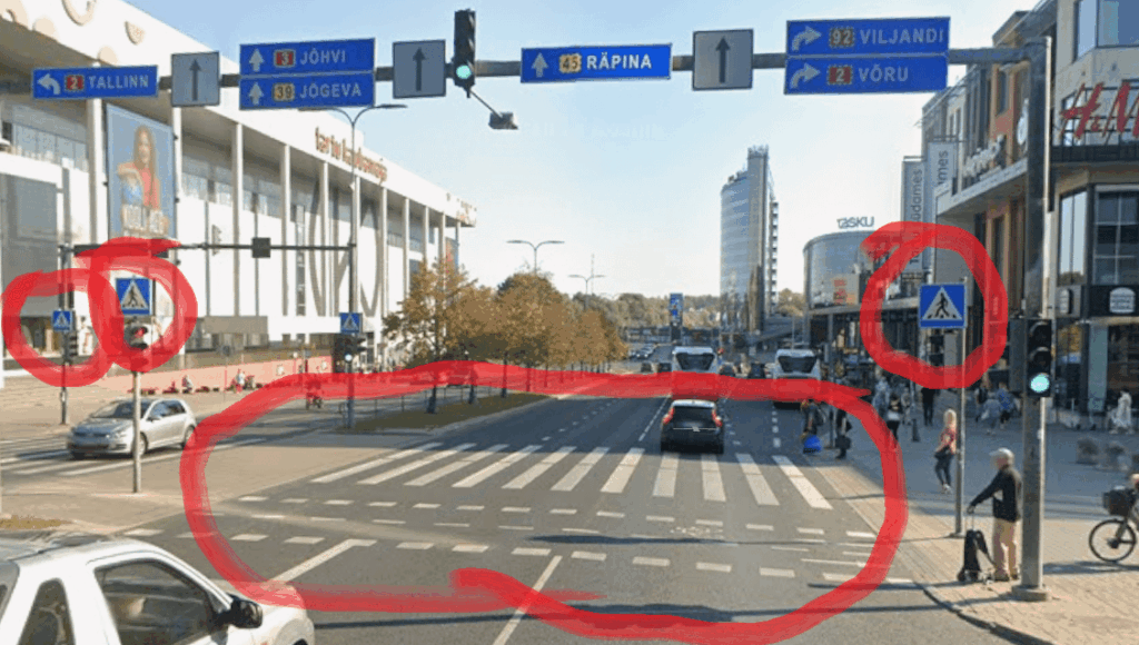 信号機が黄色の点滅モードになると、大多数のドライバーは横断歩道がなくなったかのように認識するのは、タルトゥだけでしょうか、あるいはエストニアのどこでもでしょうか?つまり、道路にも標識や標識があります。黄色のモードがある場合は、標識に従わなければなりません。速度も落ちてないのに…