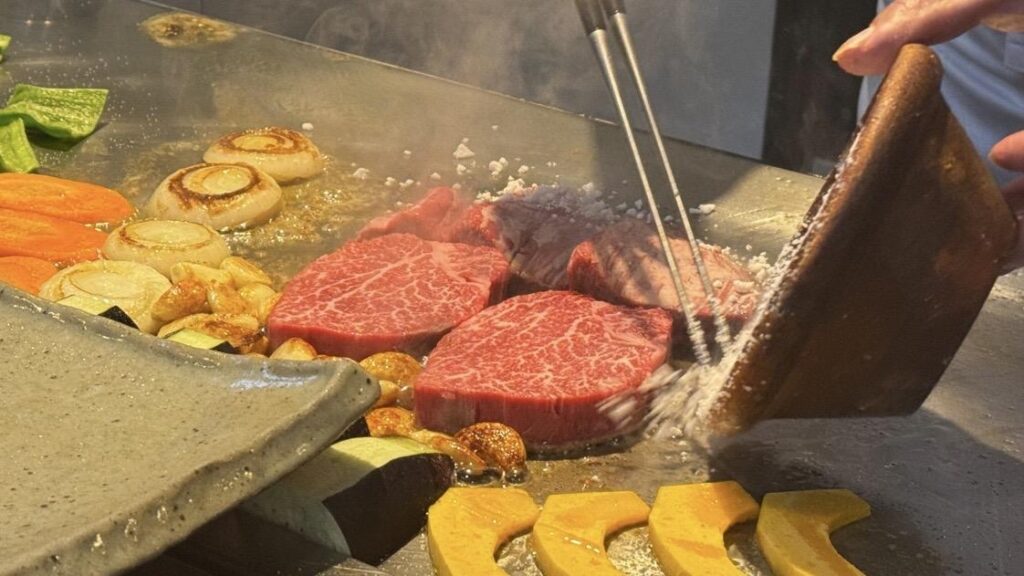 目の前で焼き上げる佐賀和牛に感動！『ステーキハウス つじ川』で過ごす至福のランチタイム