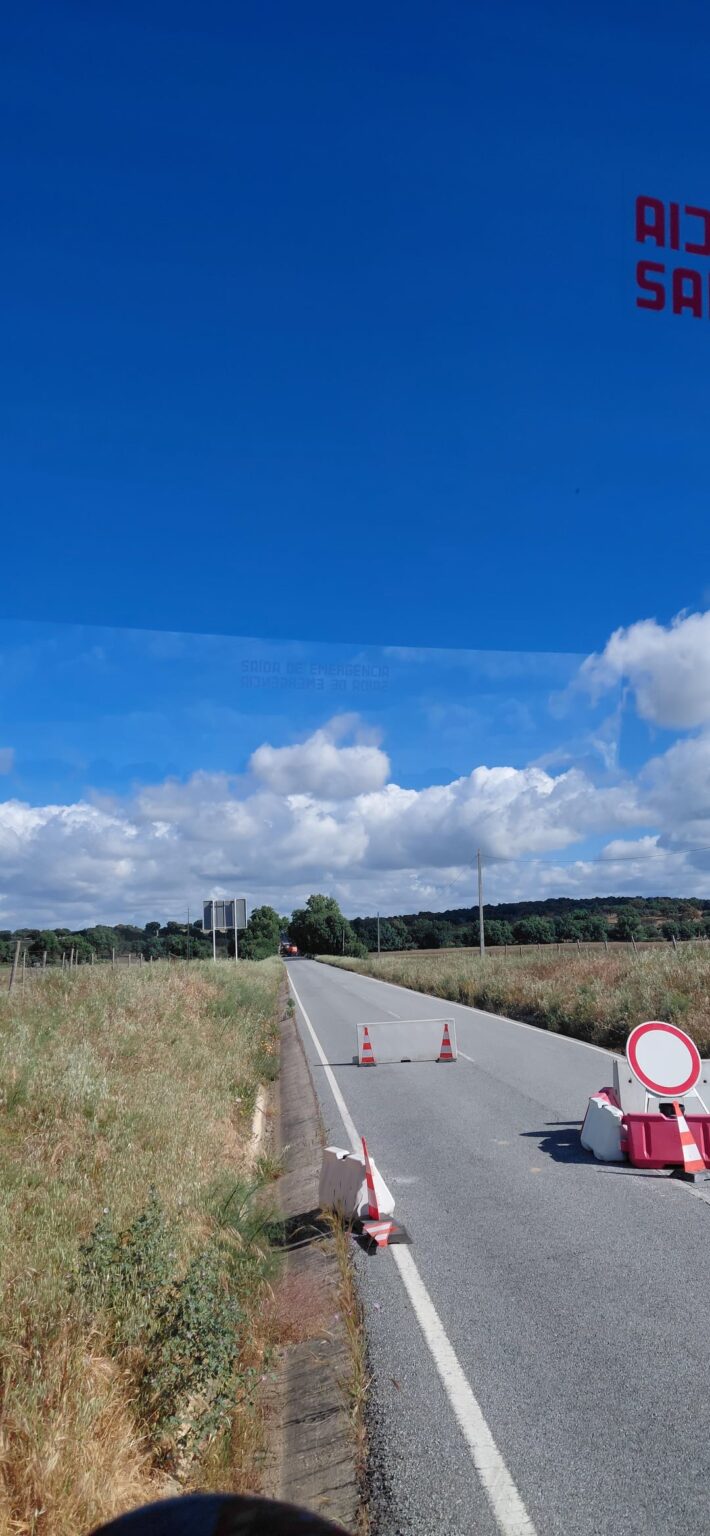 ベジャ鉄道の線路中断