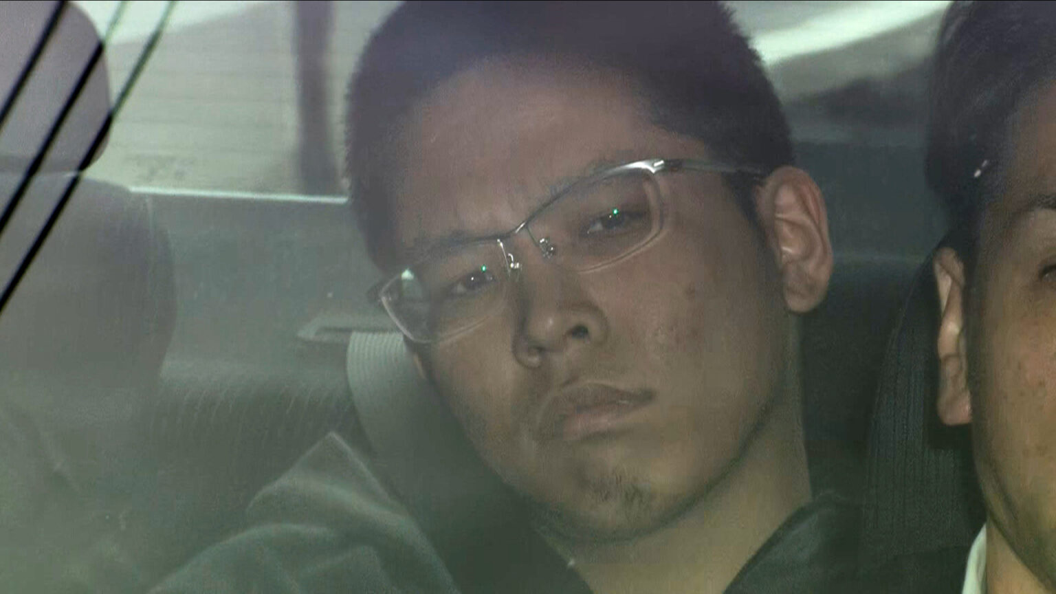 大阪・ミナミで少年３人が死傷した事件　無職の２２歳男を殺人などの罪で起訴