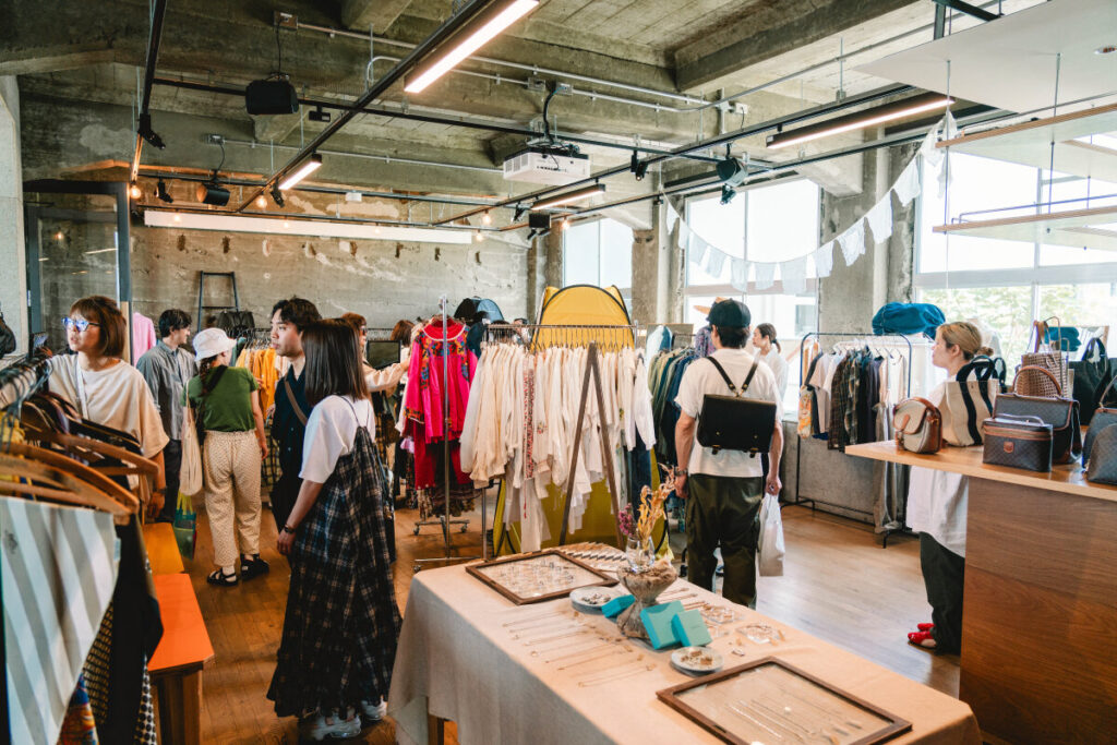 real local
山形【Q市】古着市 /2026.6.6 開催 | reallocal|移住やローカルまちづくりに興味がある人のためのサイト【イベント】 real local
山形【Q市】古着市 /2026.6.6 開催 | reallocal|移住やローカルまちづくりに興味がある人のためのサイト【イベント】