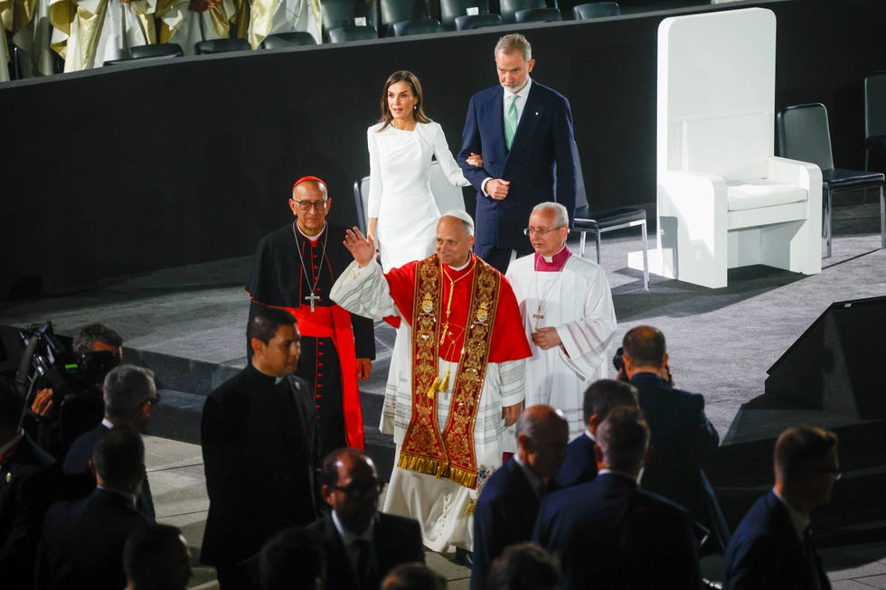 pope leo xiv presides at holy mass in the basilica of the holy family and inaugurates the tower of jesus christ