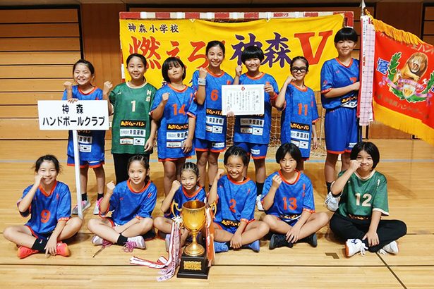 ハンド神森女子V 全国小学生大会沖縄県予選 新垣29得点、エース躍動
