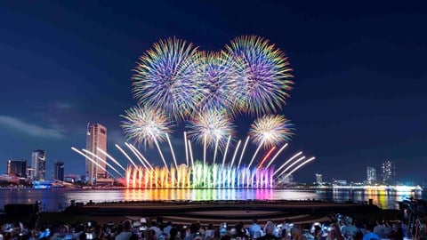 DIFF 2026がダナンの夏の観光シーズンを華やかに彩る。