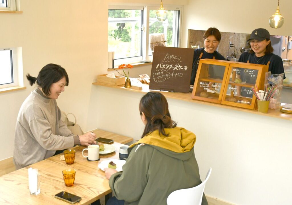 東通に初のカフェ　村産フルーツをメニューに - 青森県 - Web東奥