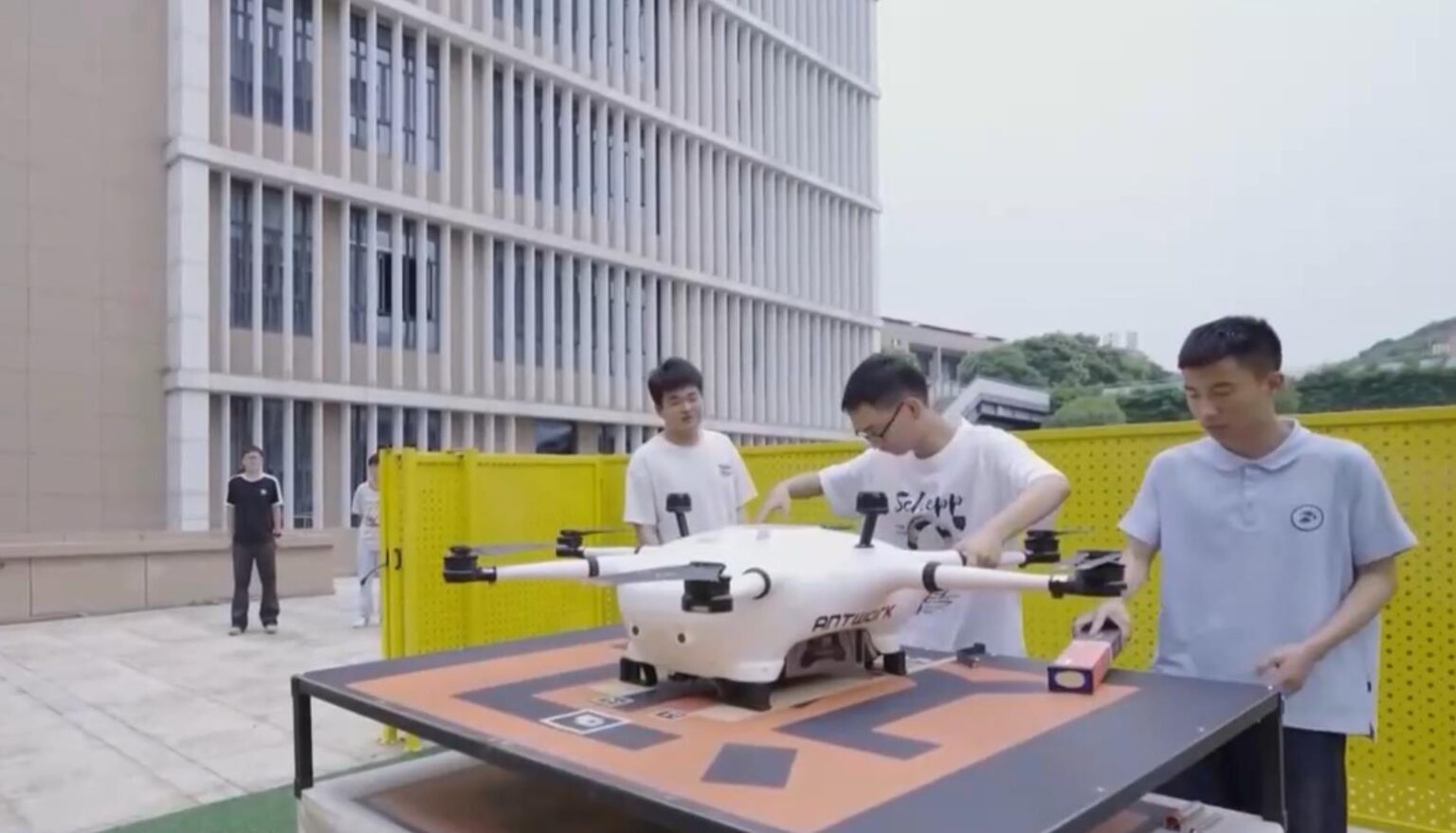 ドローン専攻の学生が人気すぎる、卒業前に全員内定獲得―中国 ドローン専攻の学生が人気すぎる、卒業前に全員内定獲得―中国