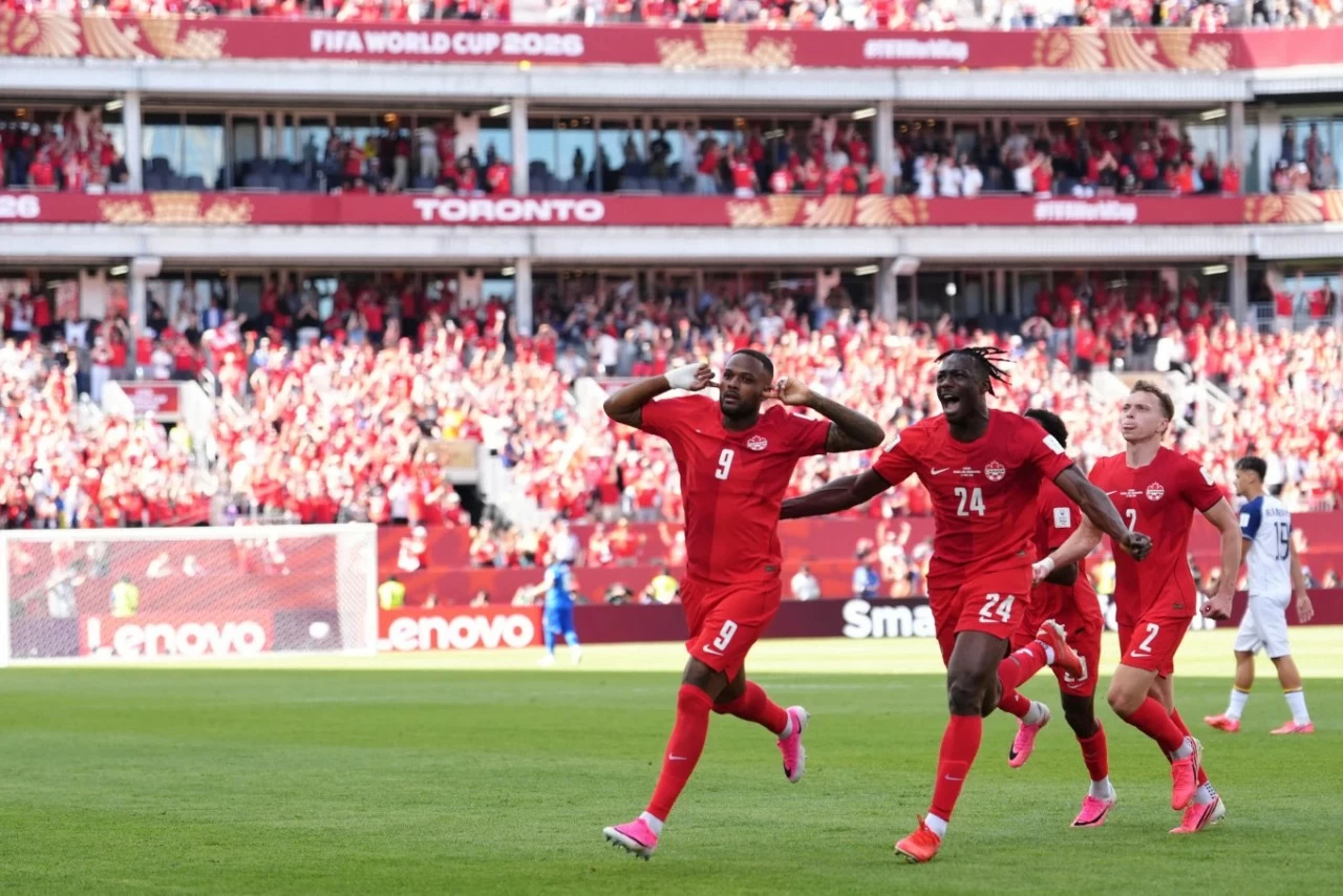 Canada 1-1 Bosnia & Herzegovina: Cyle Larin đi vào lịch sử, Canada giành điểm số đầu tiên tại World Cup sau 40 năm chờ đợi
