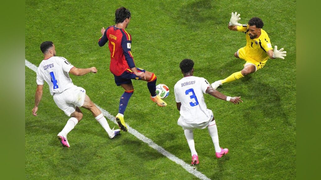ワールドカップ スペイン対カーボベルデ H組アフリカの小国が優勝候補と堂々の引き分け : 読売新聞 ワールドカップ スペイン対カーボベルデ H組アフリカの小国が優勝候補と堂々の引き分け : 読売新聞
