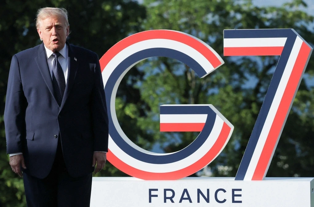 トランプ大統領は、ロシアとウクライナの紛争解決に注力すると発表した。