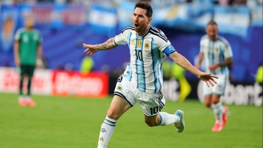 2026年ワールドカップ グループJ サッカー結果:アルゼンチン 3-0 アルジェリア – メッシが歴史的なハットトリックを達成し、特別な日に輝きを放つ。 Vietnam.vn - Nền tảng quảng bá Việt Nam