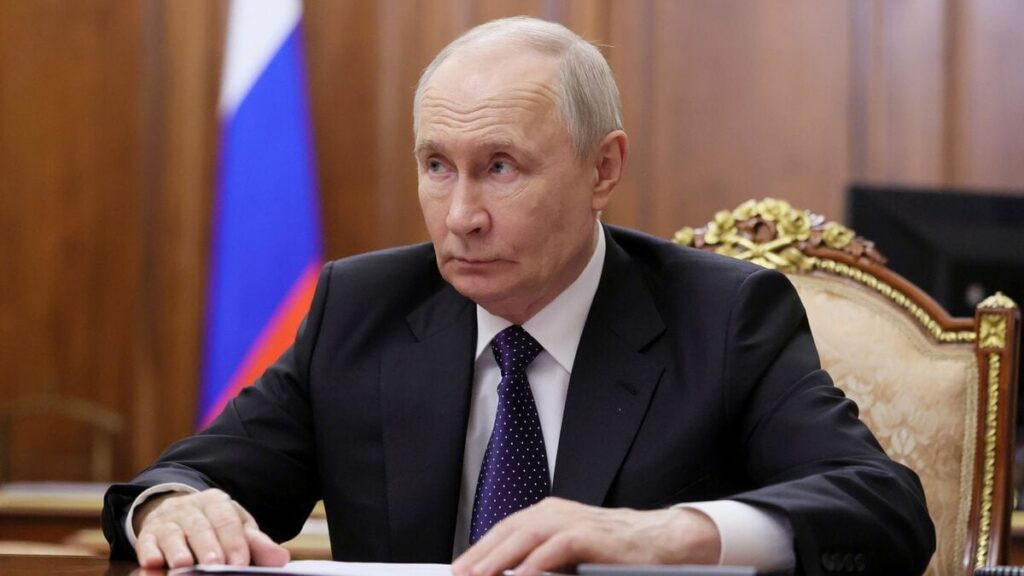 ロシア中銀も武装化、ウクライナのドローン攻撃に原油安が追い打ち…米イラン合意がプーチン大統領に不都合な理由(1/3) | JBpress (ジェイビープレス)