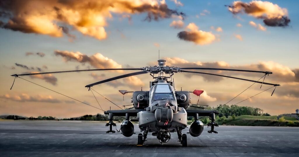64アパッチ攻撃ヘリコプター…イランで撃墜されたが、兵装と戦闘能力は圧倒的 | Business Insider Japan 64アパッチ攻撃ヘリコプター…イランで撃墜されたが、兵装と戦闘能力は圧倒的 | Business Insider Japan