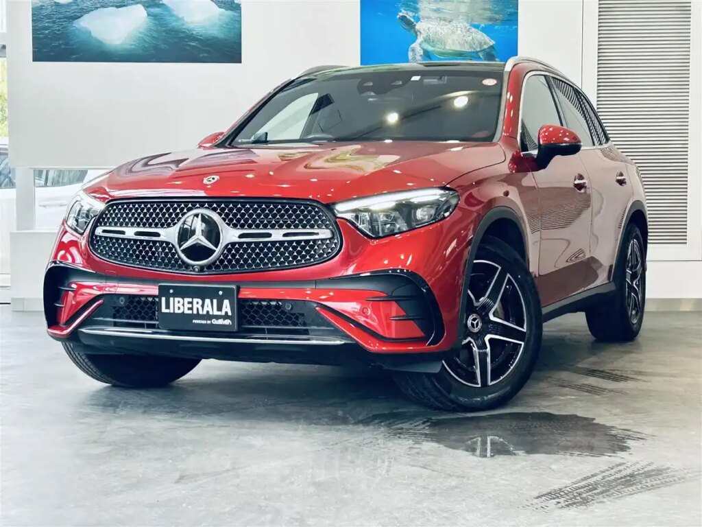 新着情報“ＧＬＣGLC220d 4マチック ドライバーズパッケージ”2023年式ヒヤシンスレッド入荷しました！LIBERALA リベラーラ大阪の中古車入荷情報 LB00461782778669683