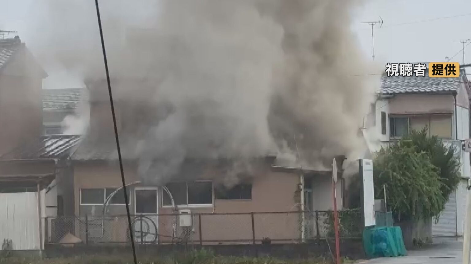 木造2階建ての住宅全焼 焼け跡から年齢・性別のわからない1人の遺体 この家に1人で住む61歳男性と連絡取れず 愛知・愛西市(CBCテレビ) – Yahoo!ニュース 木造2階建ての住宅全焼 焼け跡から年齢・性別のわからない1人の遺体 この家に1人で住む61歳男性と連絡取れず 愛知・愛西市(CBCテレビ) - Yahoo!ニュース