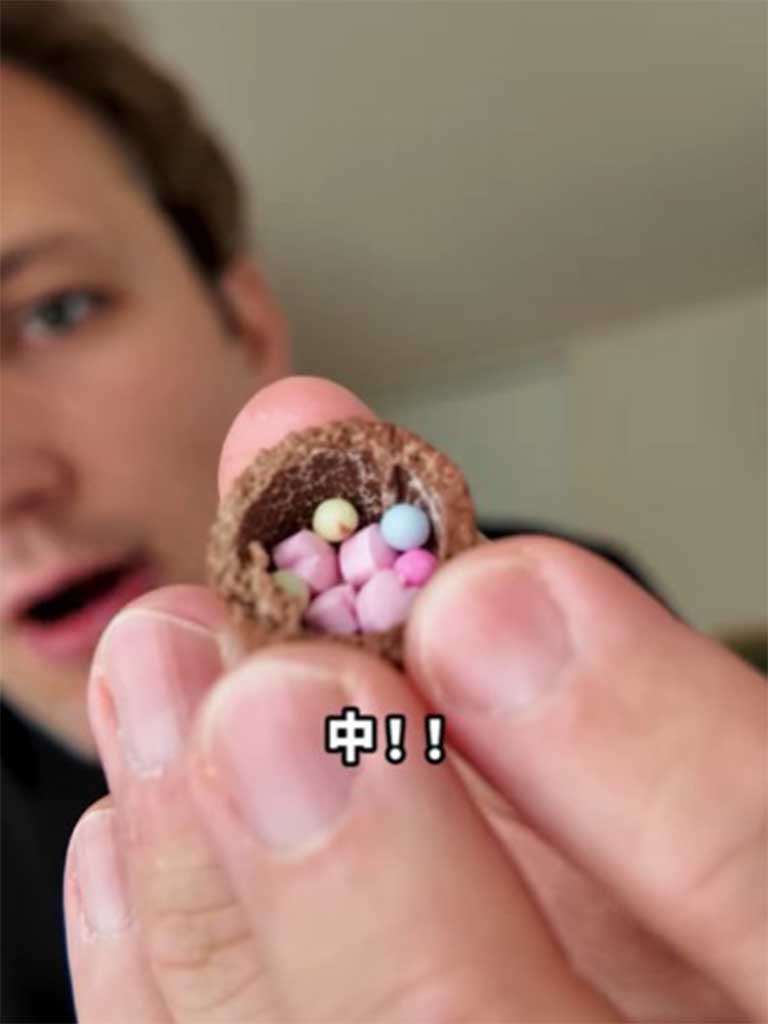 中にハート形のラムネが入ったたまご型のチョコレートに大興奮【出典：インスタグラム（bebechan_france）よりスクリーンショット】