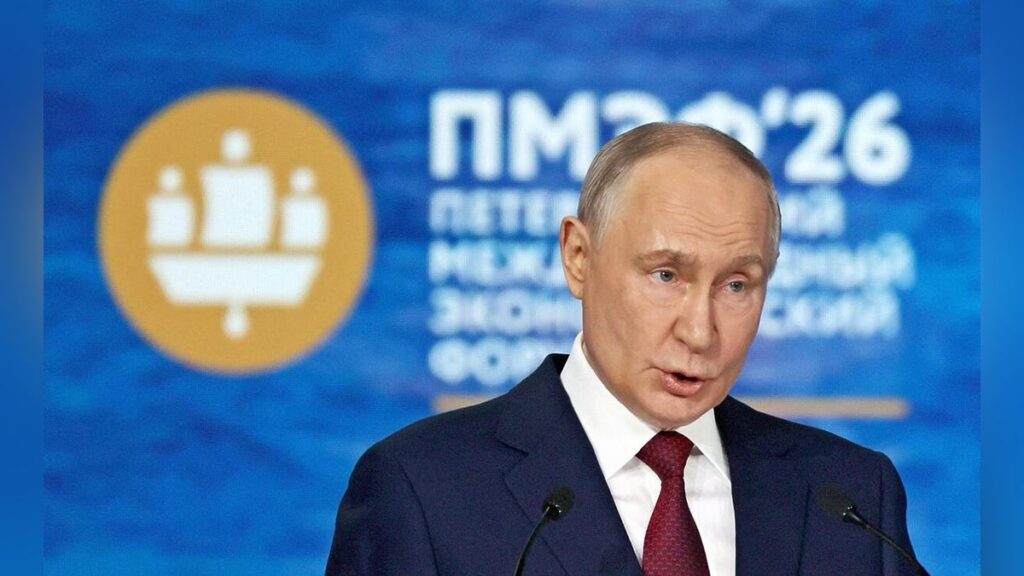 プーチン氏、BRICSの拡大で「西側は貿易体制の中心ではなくなりつつある」…国際経済フォーラムで演説 – 読売新聞 プーチン氏、BRICSの拡大で「西側は貿易体制の中心ではなくなりつつある」…国際経済フォーラムで演説 - 読売新聞