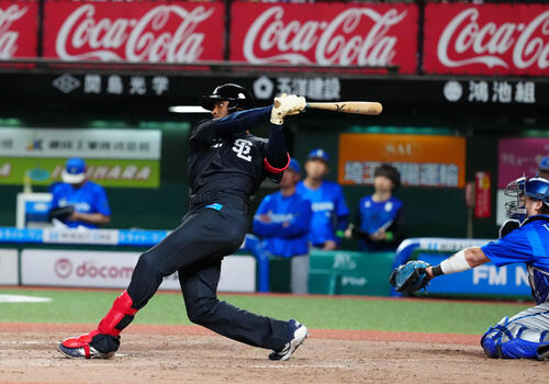 【西武】連敗を阻止したカナリオ「吹っ切れ」6月初安打 打も走もアグレッシブに – 日刊スポーツ 西武アレクサンダー・カナリオ(2026年5月撮影)