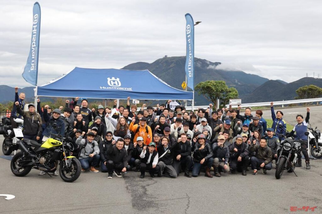 ハスクバーナオーナーは6月13日(土)に大阪・赤レンガ倉庫横広場集合!【Husqvarna Fika Meet in 大阪】を開催(モーサイ) ハスクバーナオーナーは6月13日(土)に大阪・赤レンガ倉庫横広場集合!【Husqvarna Fika Meet in 大阪】を開催(モーサイ)