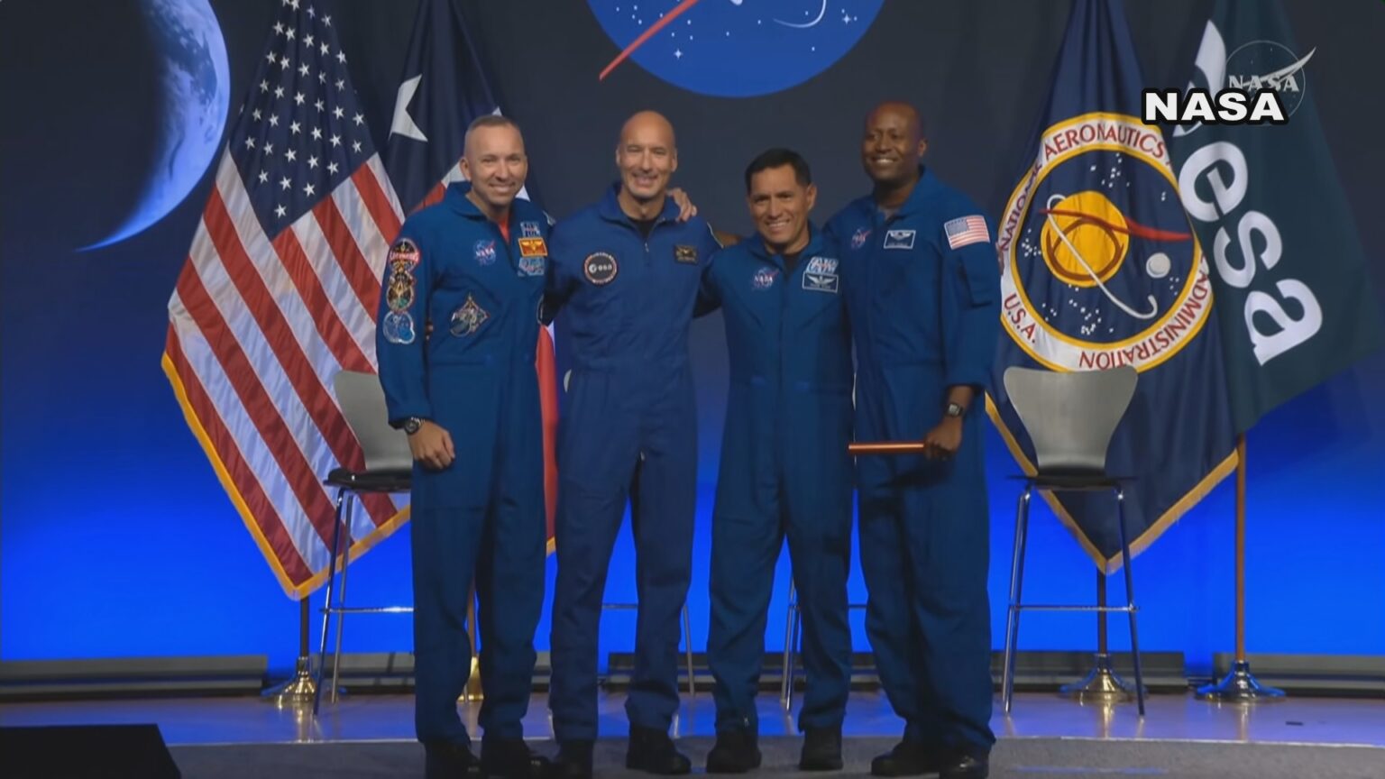 NASA アルテミスⅢの乗組員を発表 アメリカ人3人とイタリア人(TBS NEWS DIG Powered by JNN) NASA アルテミスⅢの乗組員を発表 アメリカ人3人とイタリア人(TBS NEWS DIG Powered by JNN)