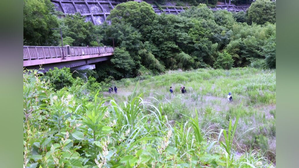 相模原市で首を絞められ殺害された女子高生、元交際相手に呼び出されたと外出 – 読売新聞 相模原市で首を絞められ殺害された女子高生、元交際相手に呼び出されたと外出 - 読売新聞