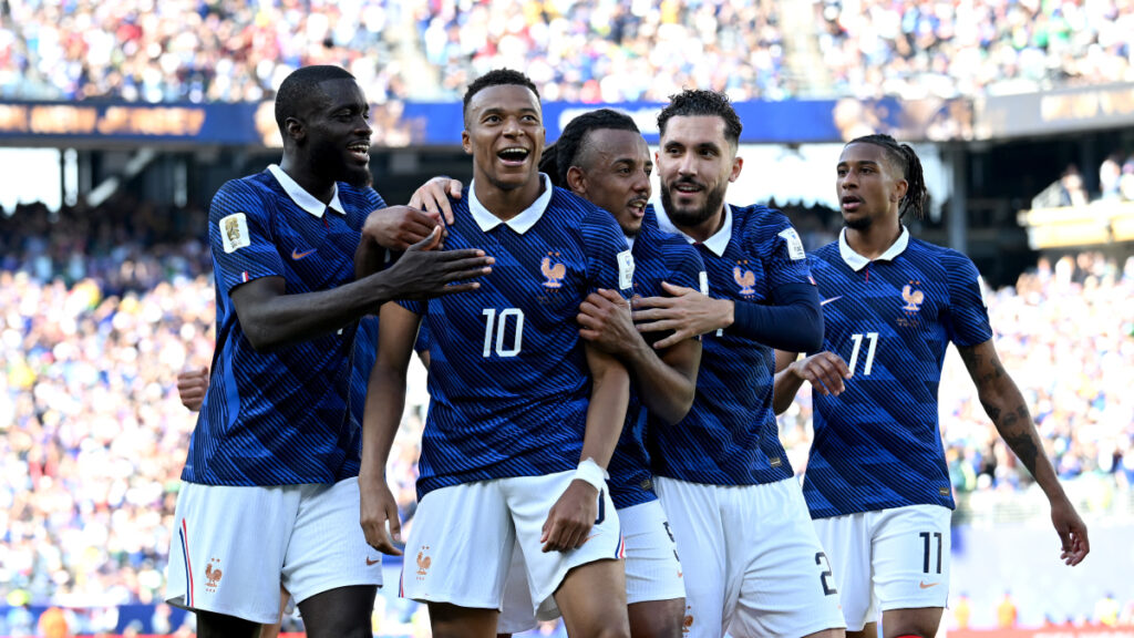 フランス代表、ノルウェー代表戦のスタメンが発表！ エンバペ、オリーセ、デンベレが先発へ | フットボールチャンネル
