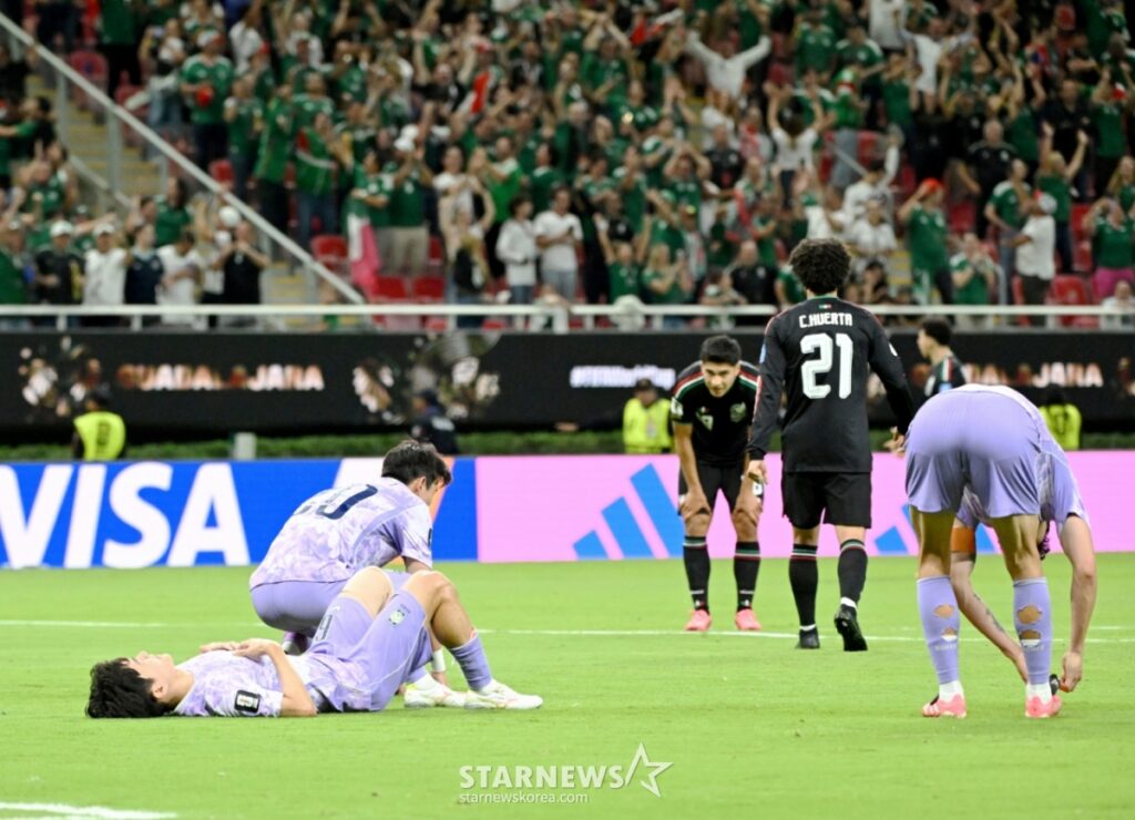 ‘メキシコ戦の敗北の余波’ 韓国のFIFAランキングがアジアで4位まで ‘急落’ | STARNEWS 'メキシコ戦の敗北の余波' 韓国のFIFAランキングがアジアで4位まで '急落' | STARNEWS