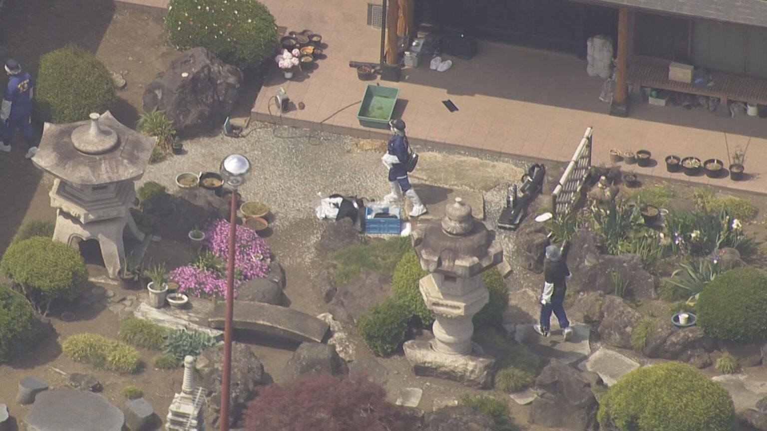 栃木・上三川町の強盗殺人 被害者の飼い犬を殺したとして実行役少年4人と“指示役夫婦”を追送検(TBS NEWS DIG Powered by JNN) 栃木・上三川町の強盗殺人 被害者の飼い犬を殺したとして実行役少年4人と“指示役夫婦”を追送検(TBS NEWS DIG Powered by JNN)