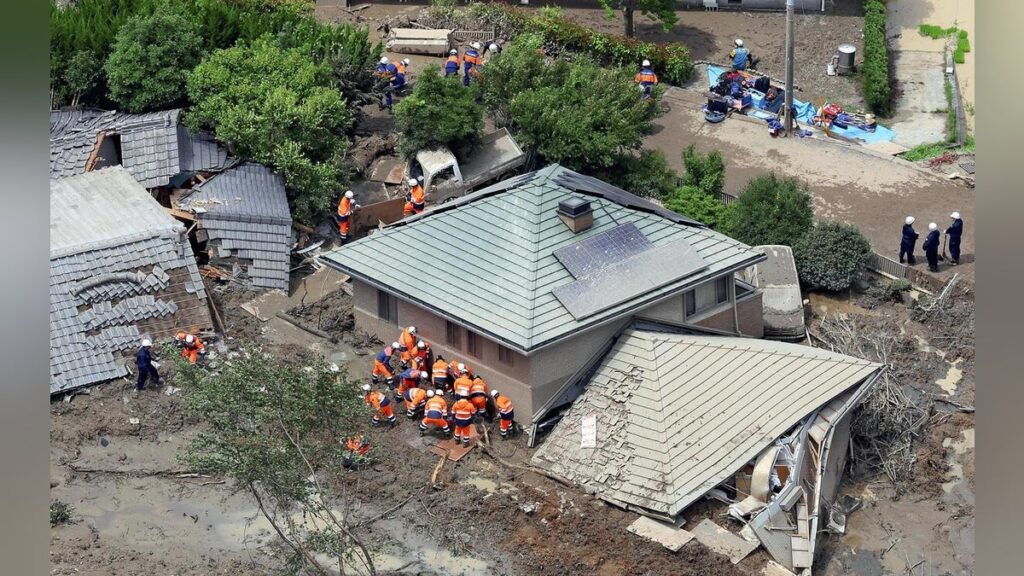 「ダブル台風」関東に接近、店舗前に土のう・早めの避難など備え…「被害がないことを祈るばかり」 - 読売新聞