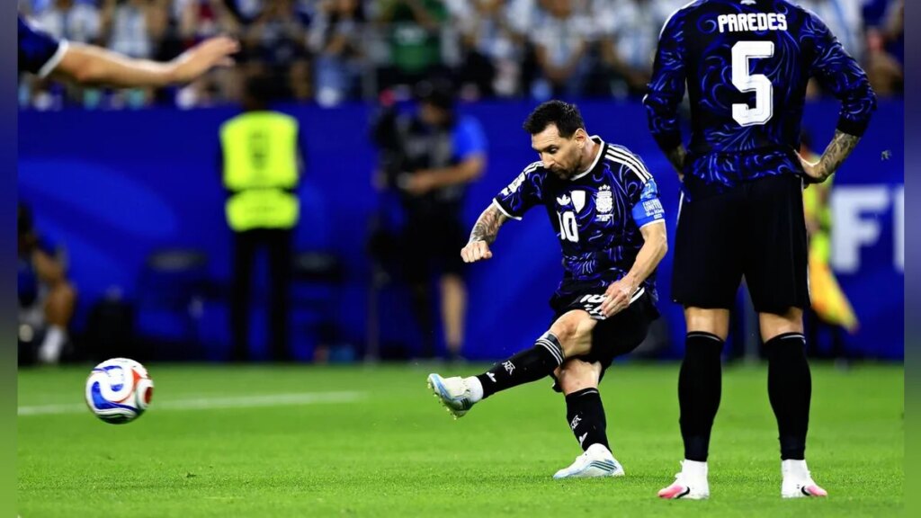 途中出場のメッシ、Ｗ杯単独１位の７試合連続ゴール…通算得点記録は「１９」に更新 - 読売新聞