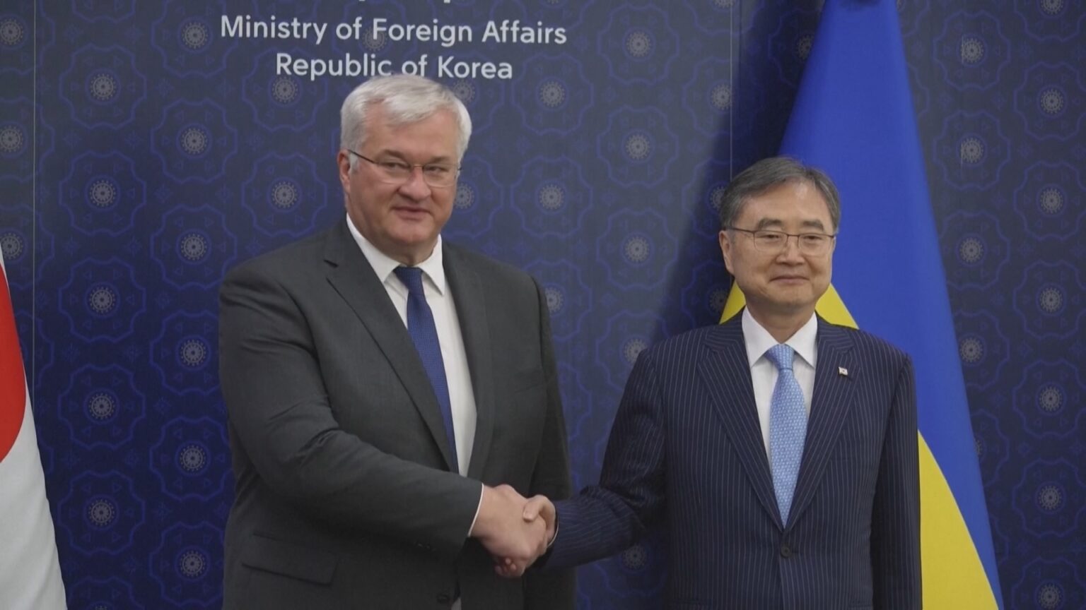 北朝鮮兵の処遇めぐりウクライナ外相と韓国外相が会談 「国際法と人道主義の原則に合致する方法での解決を模索」で一致（TBS NEWS DIG Powered by JNN）
