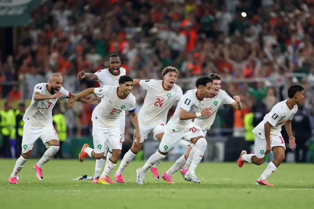 【W杯】前回4位モロッコが16強!後半ATディオプ劇的同点ヘッドからPK戦で“アフリカの天敵”撃破 – スポニチ Sponichi Annex サッカー 【W杯】前回4位モロッコが16強!後半ATディオプ劇的同点ヘッドからPK戦で“アフリカの天敵”撃破 - スポニチ Sponichi Annex サッカー
